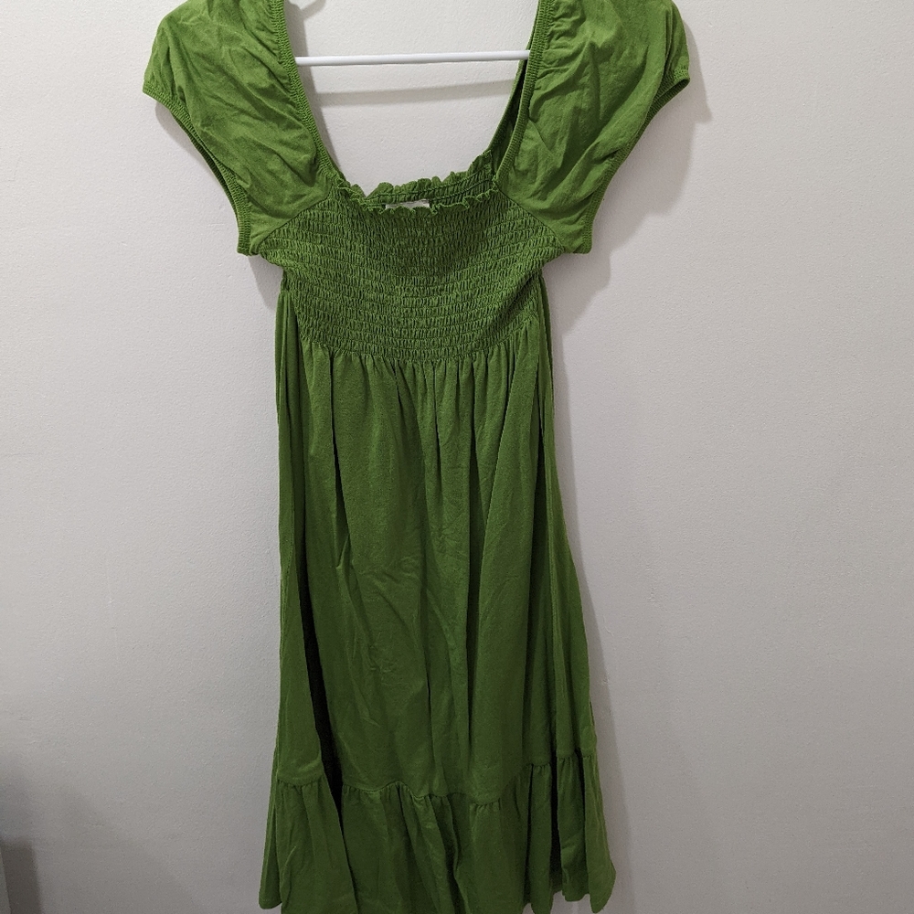 LOFT shirred puff sleeve dress